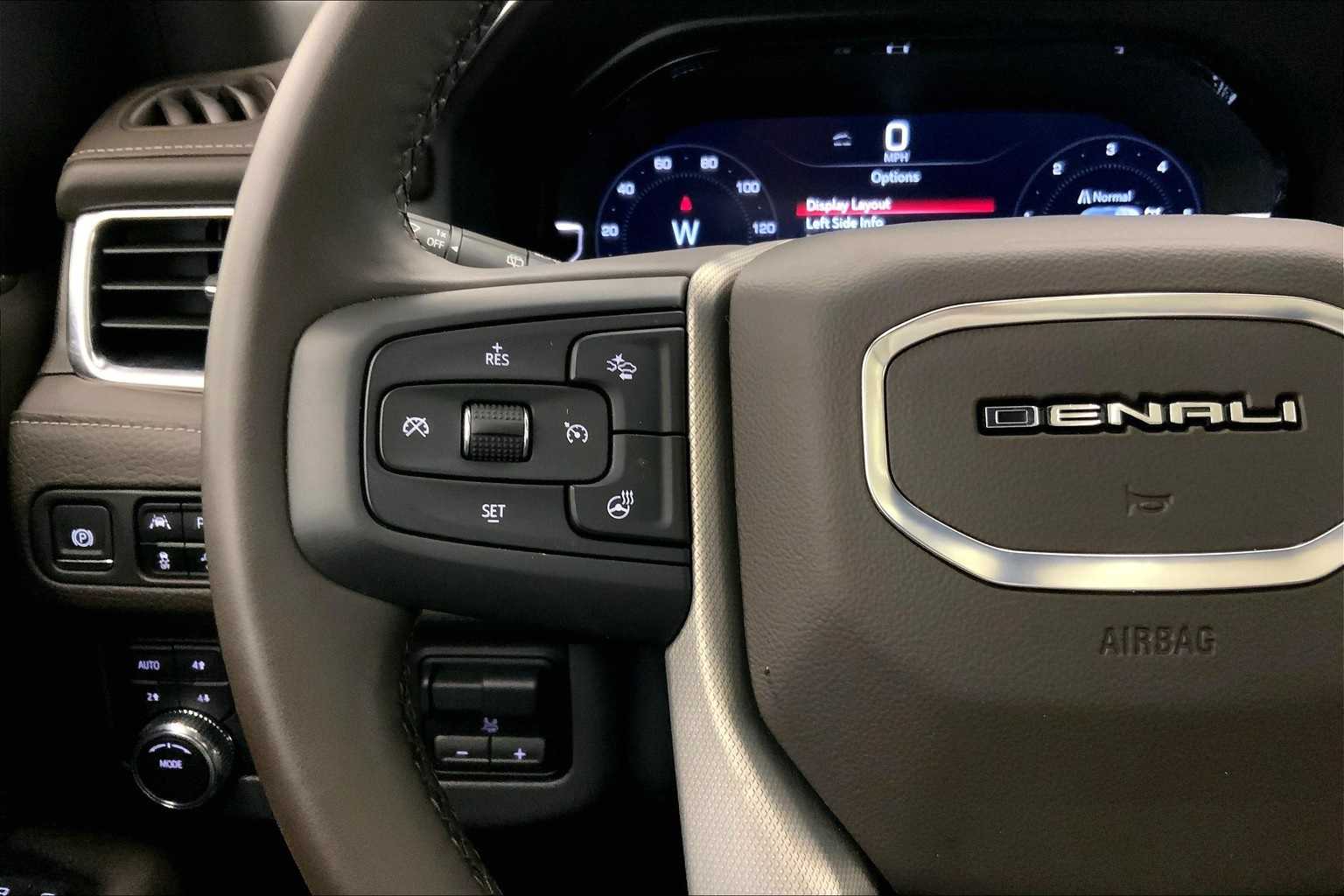 Thumbnail: 2024 GMC Yukon - 24