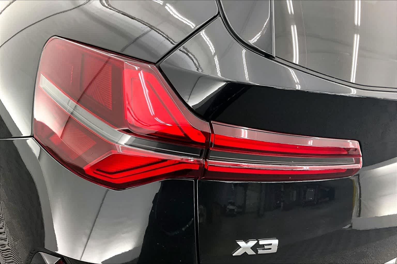 Thumbnail: 2025 BMW X3 - 32