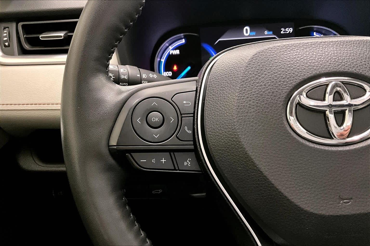 Thumbnail: 2025 Toyota RAV4 - 24