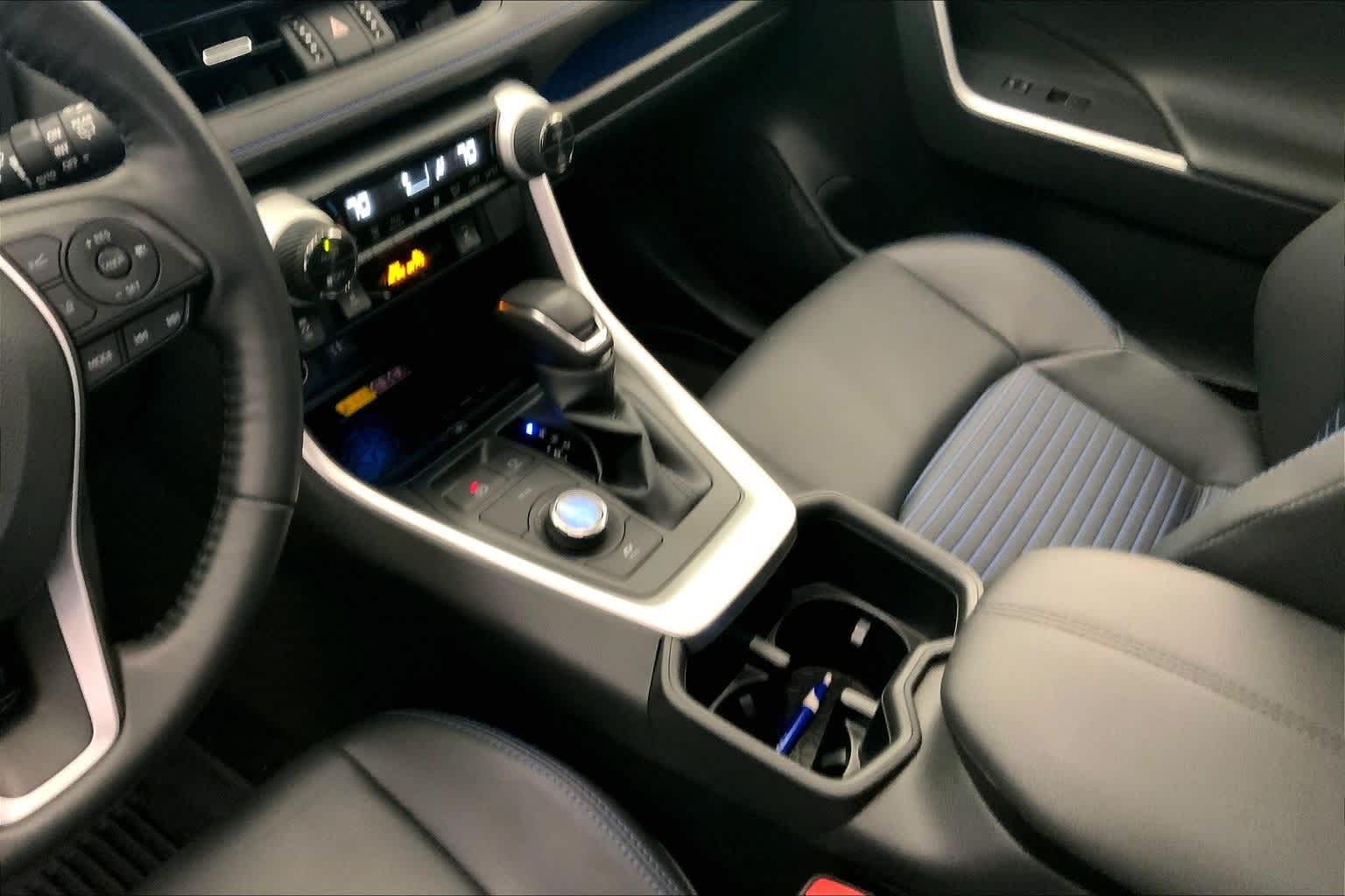 Thumbnail: 2024 Toyota RAV4 - 16