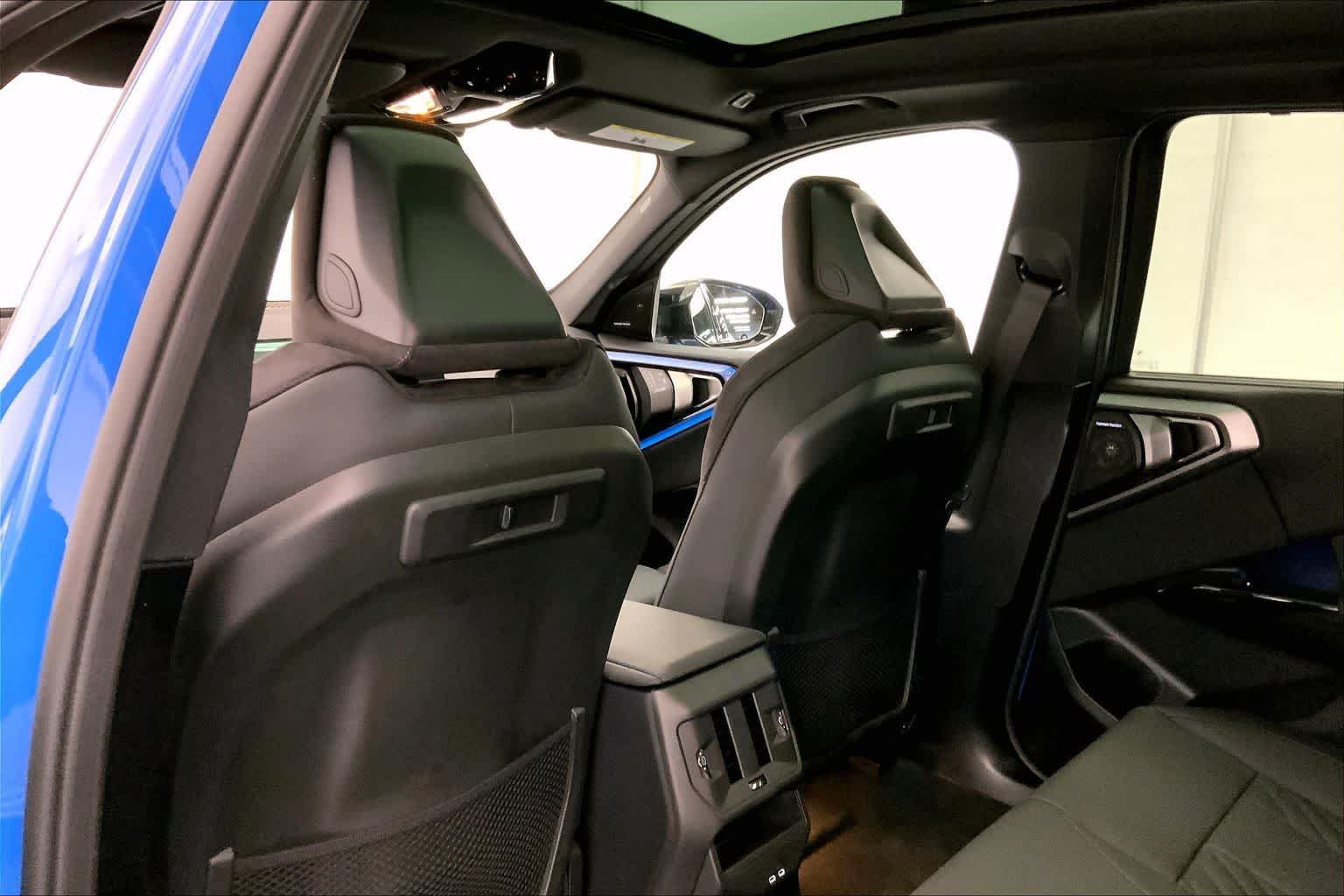 Thumbnail: 2026 BMW X3 - 12