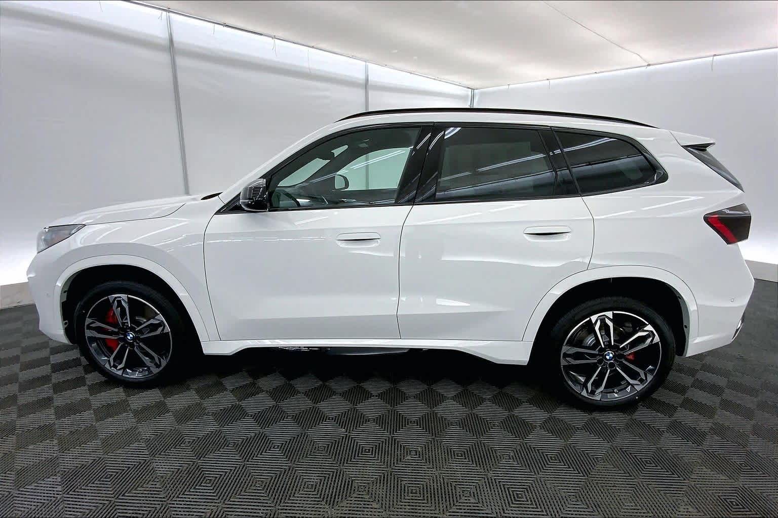 Thumbnail: 2026 BMW X1 - 3