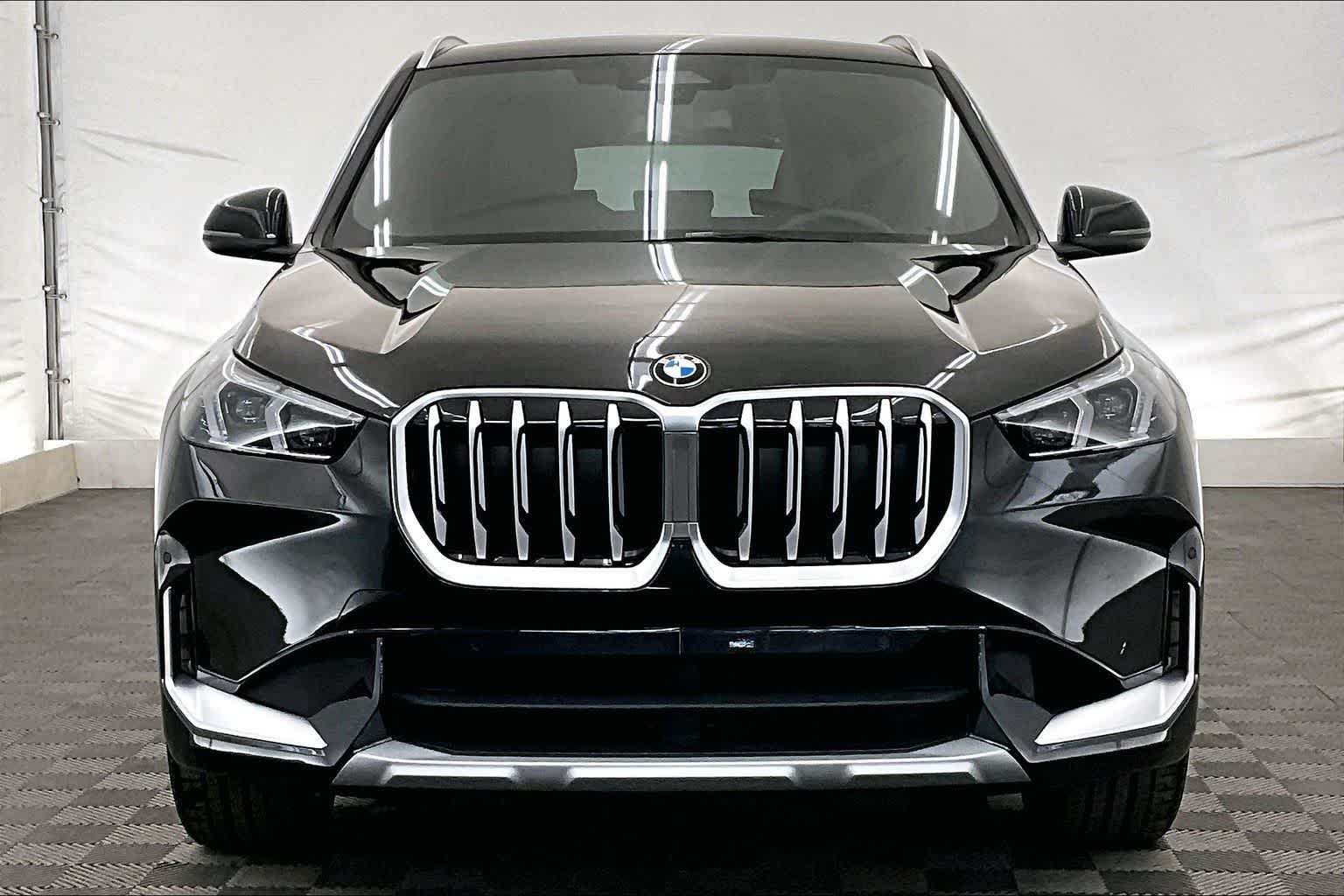 Thumbnail: 2026 BMW X1 - 6