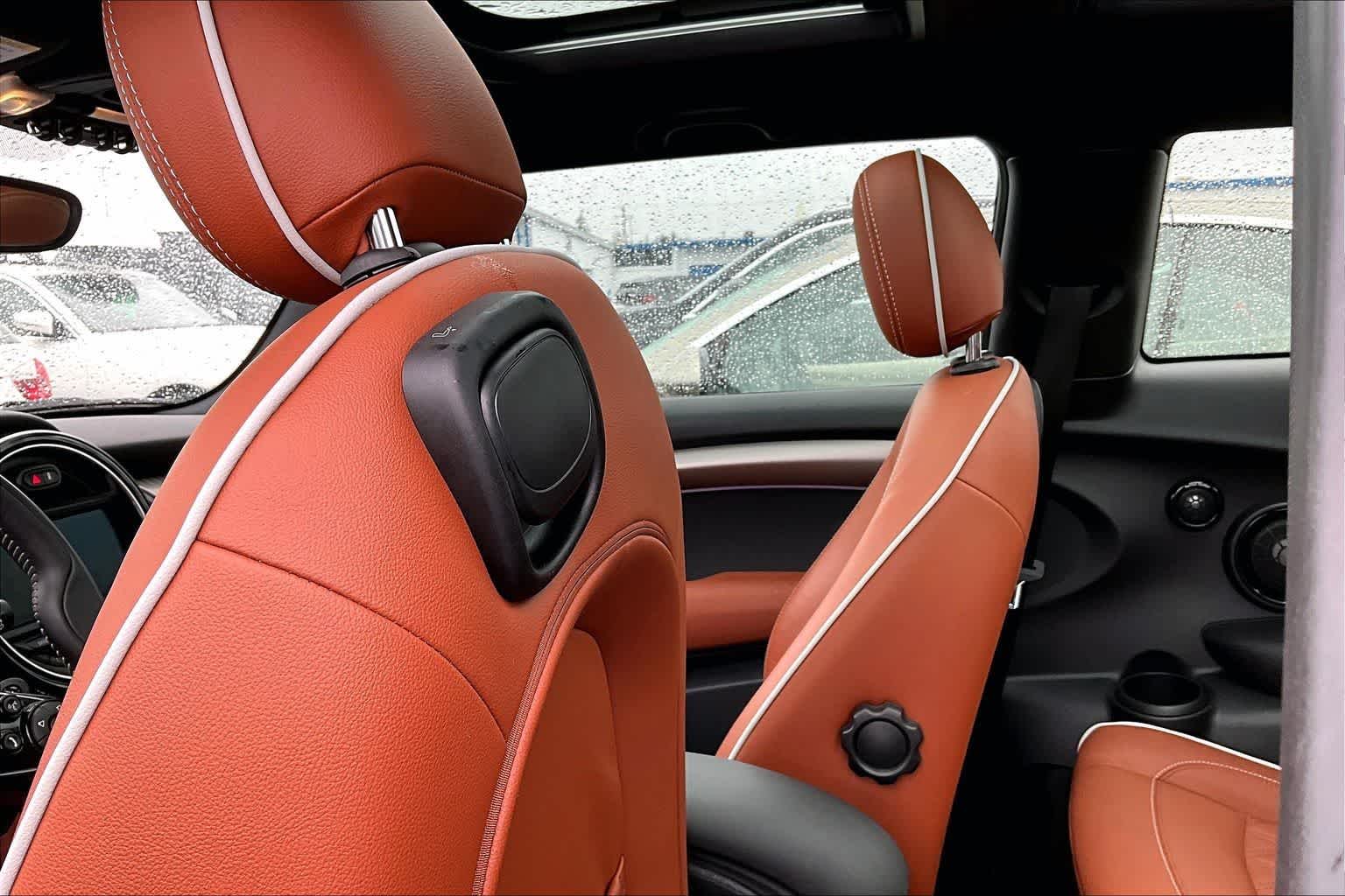 Thumbnail: 2020 MINI Cooper Hardtop - 12