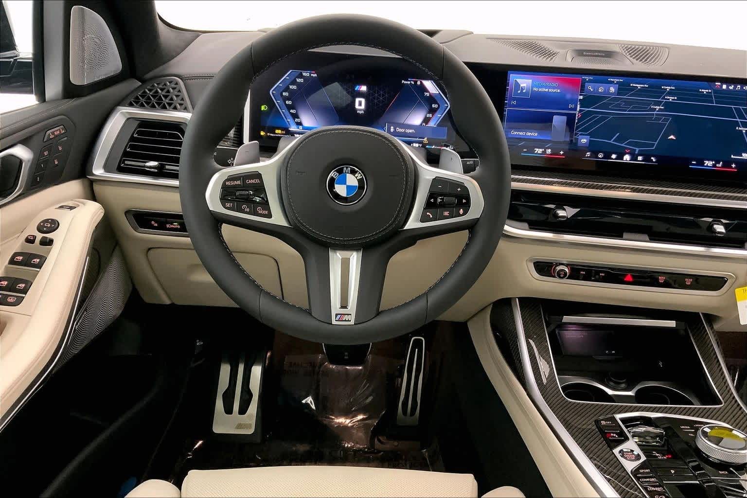 Thumbnail: 2026 BMW X7 - 15