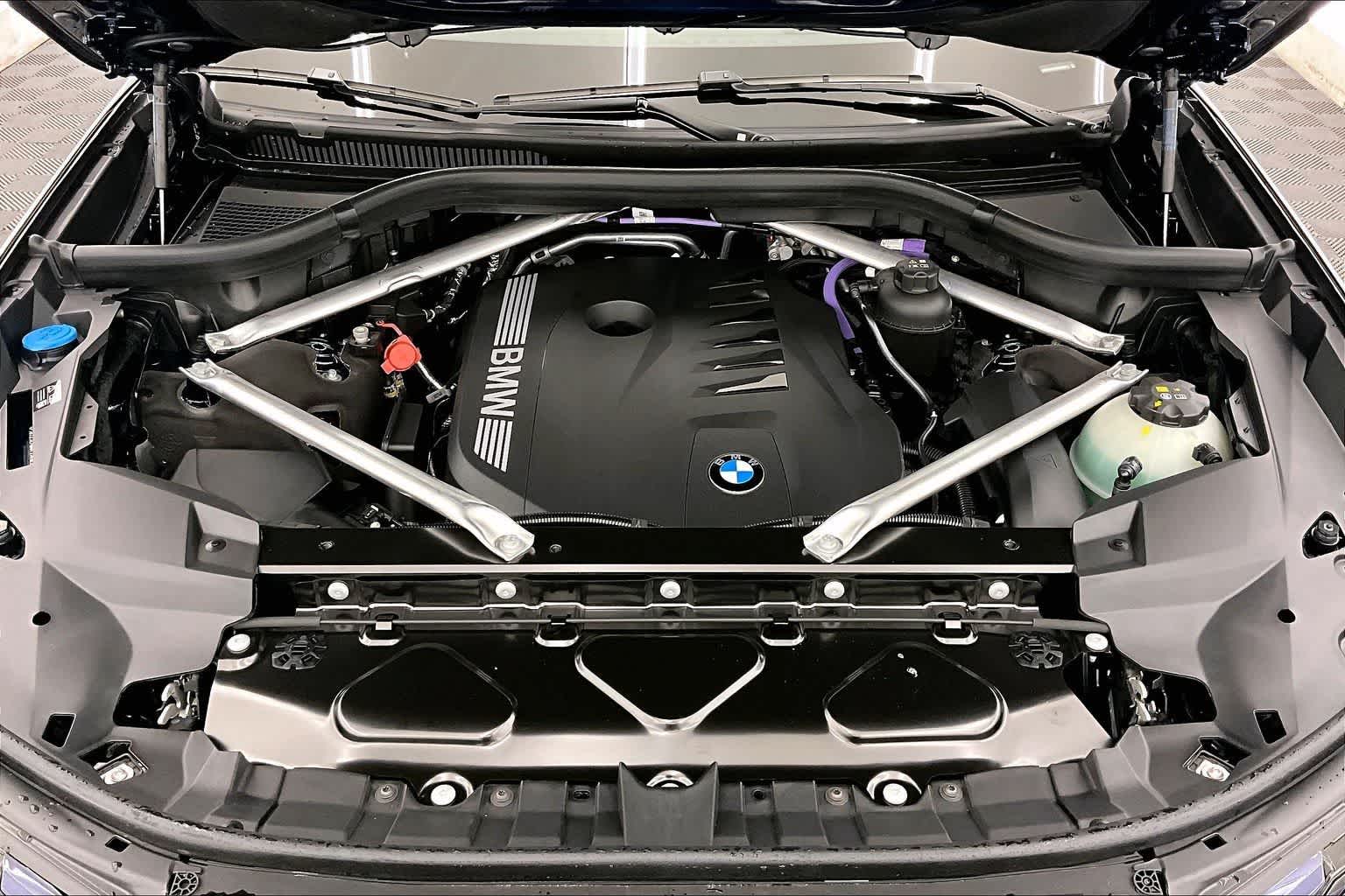Thumbnail: 2026 BMW X7 - 9