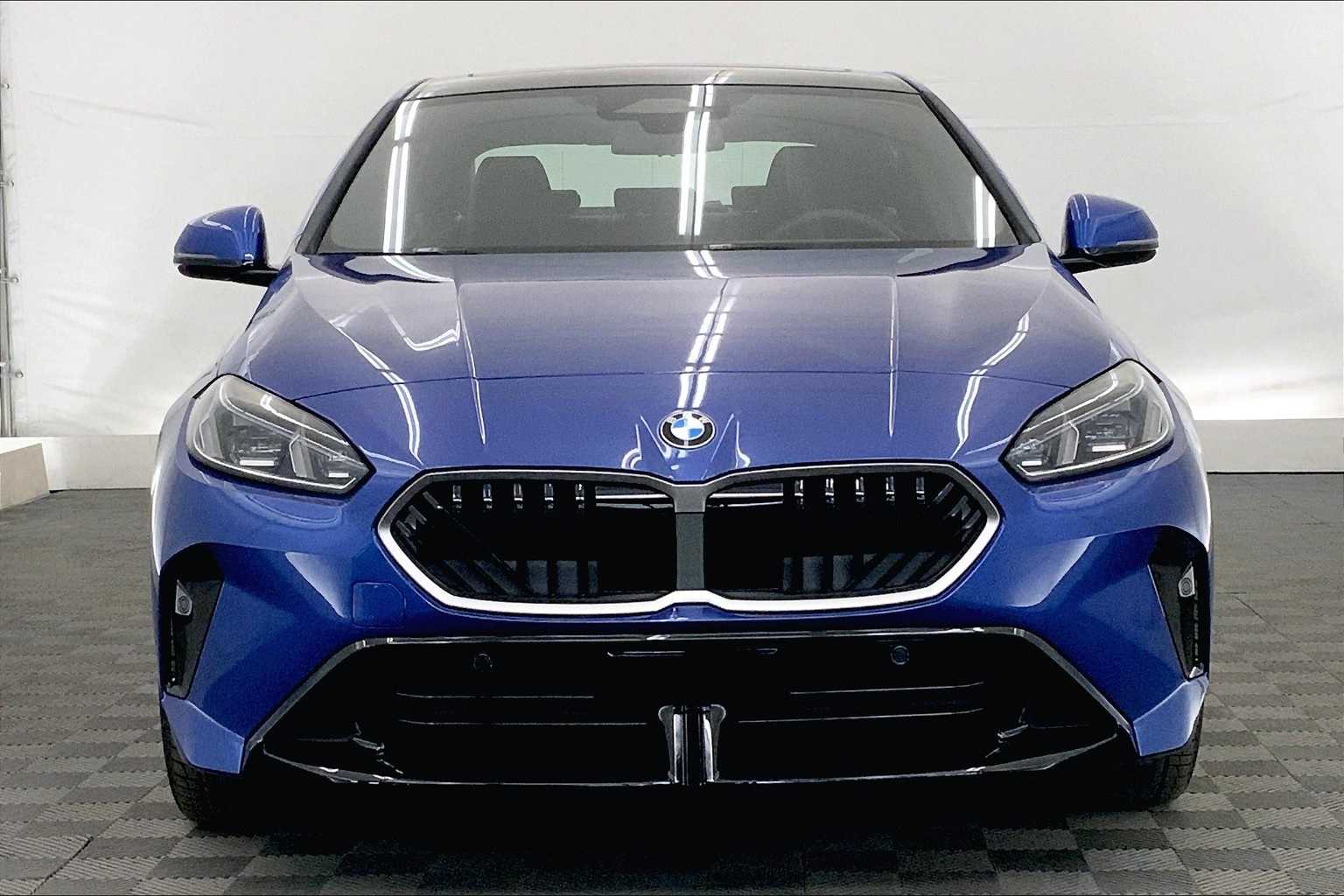 Thumbnail: 2025 BMW 2 Series - 6