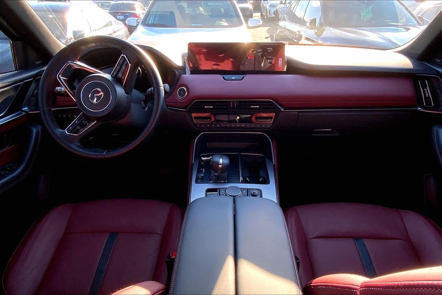 Thumbnail: 2025 Mazda CX-70 - 10