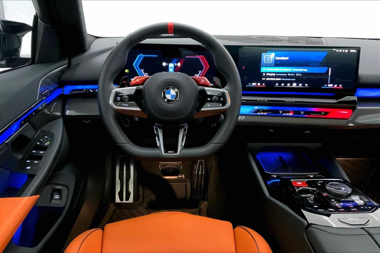 Thumbnail: 2025 BMW M5 - 14