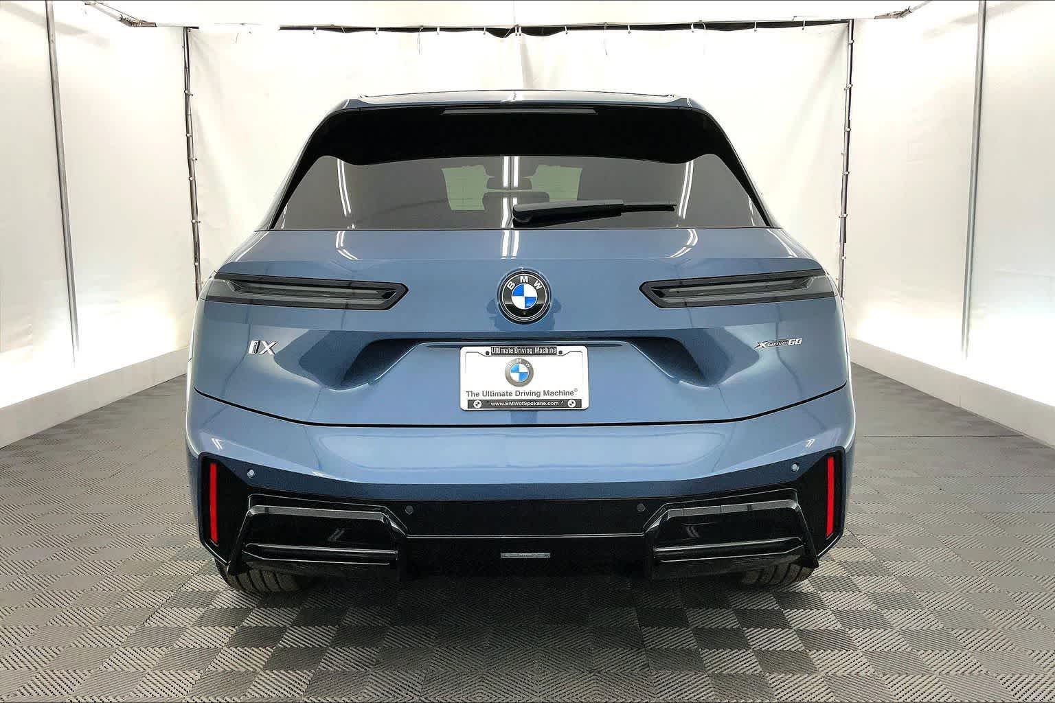 Thumbnail: 2026 BMW iX - 5