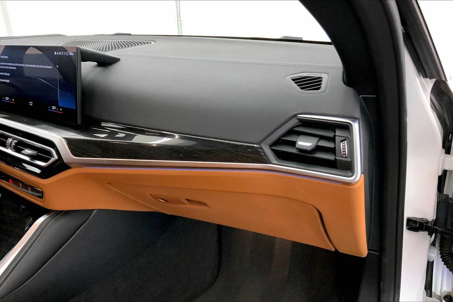 Thumbnail: 2022 BMW i4 - 24