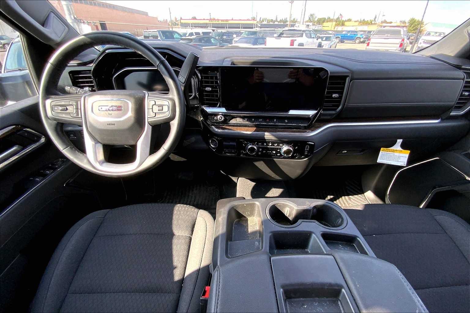 Thumbnail: 2024 GMC Sierra 2500 - 10