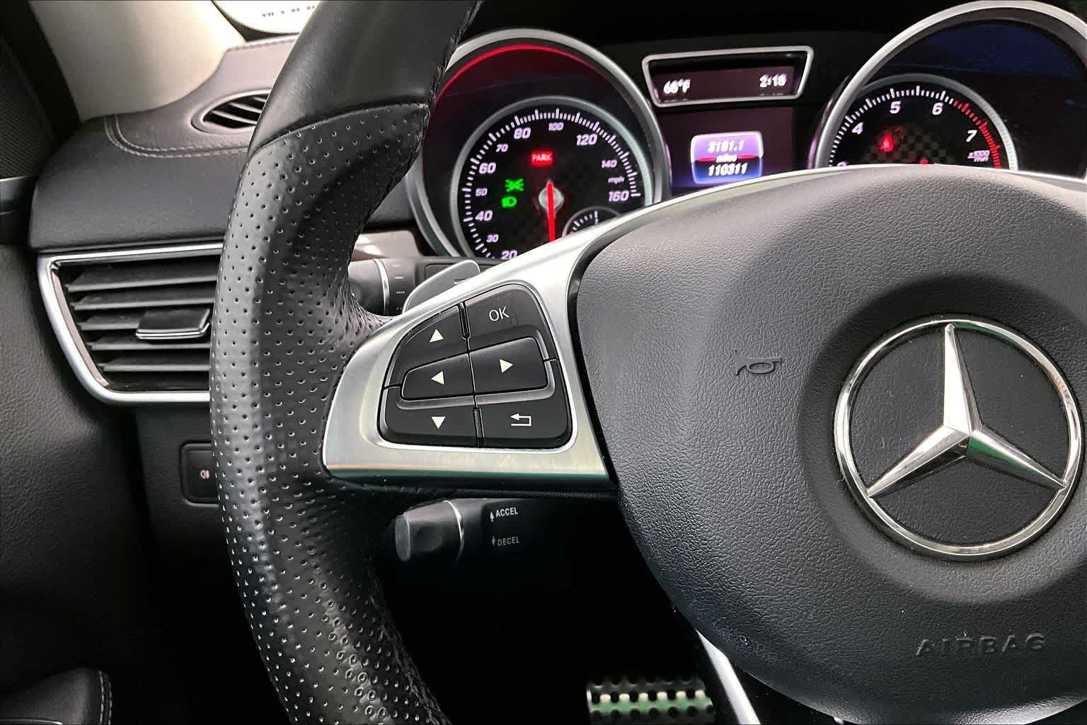 Thumbnail: 2016 Mercedes-Benz GLE - 24