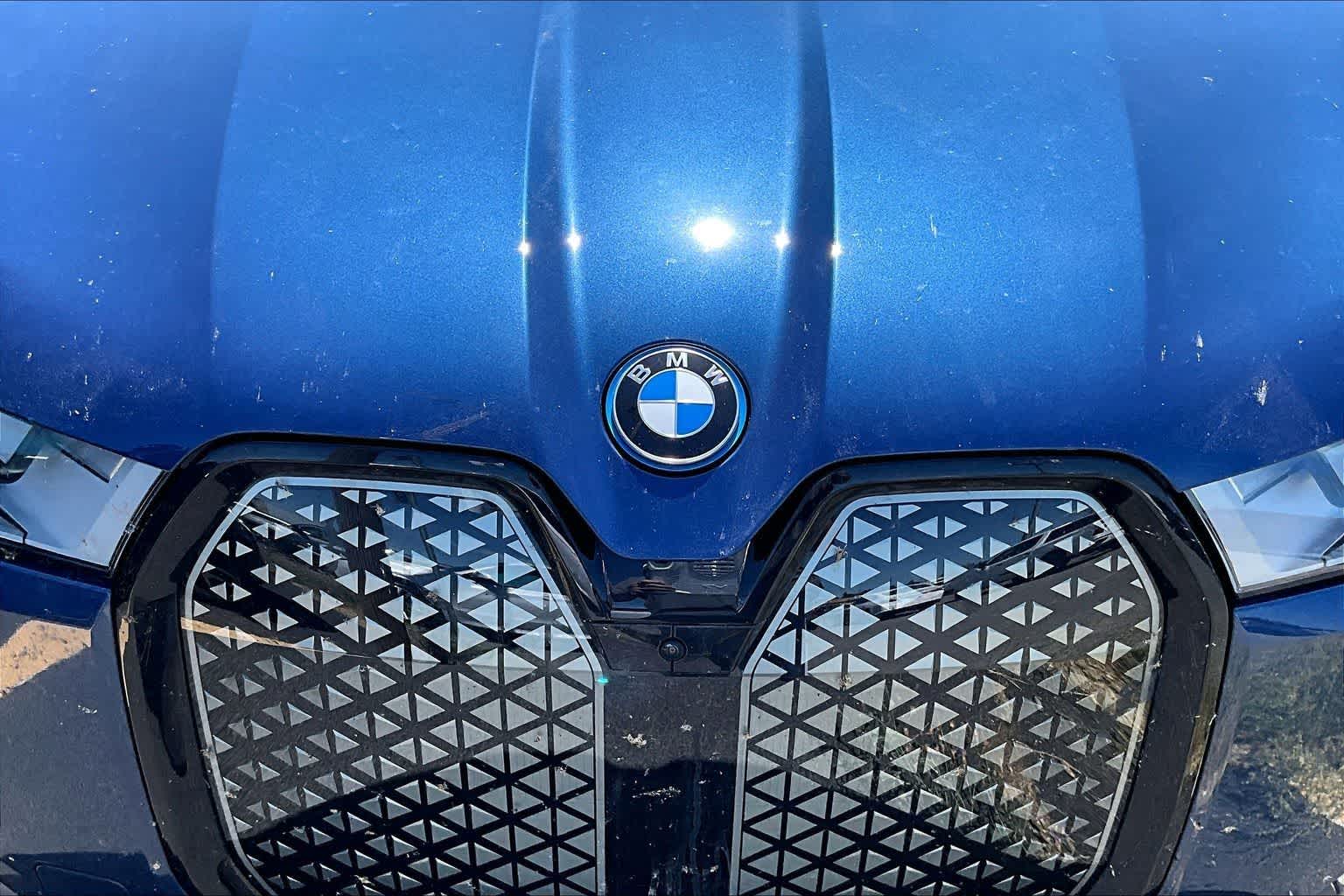 Thumbnail: 2024 BMW iX - 18