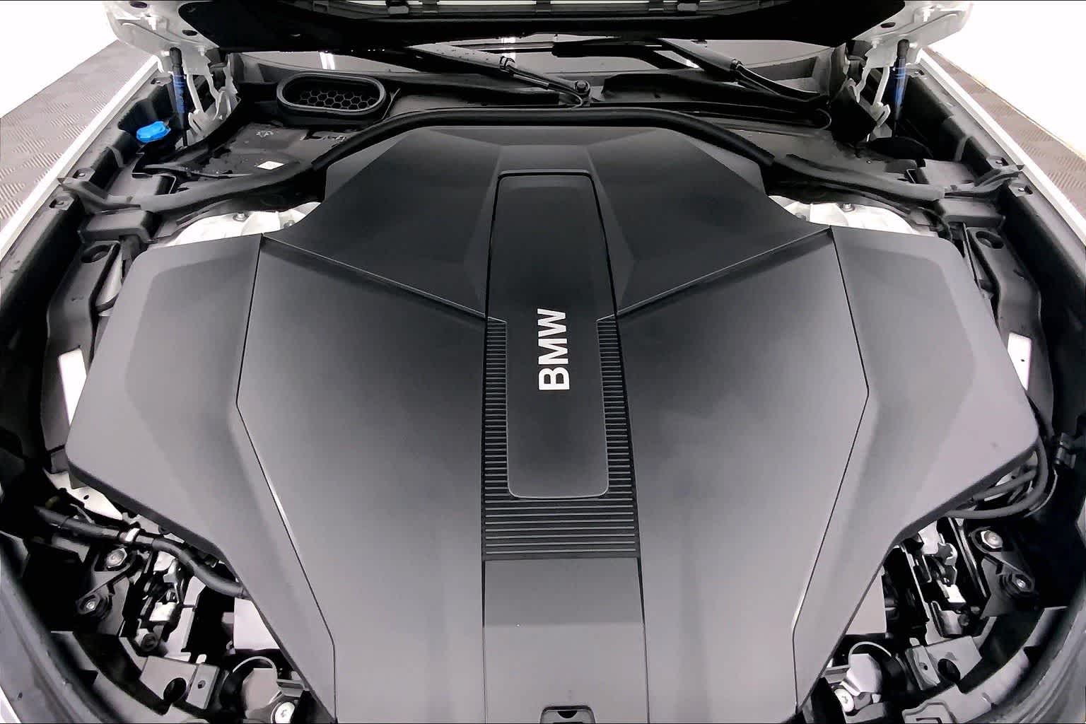 Thumbnail: 2026 BMW i7 - 9