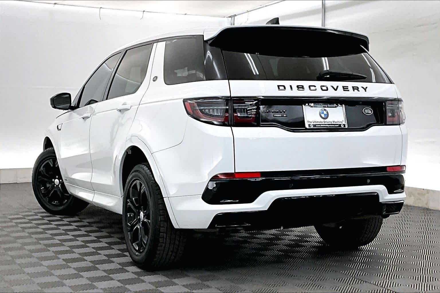 Thumbnail: 2020 Land Rover Discovery Sport - 4