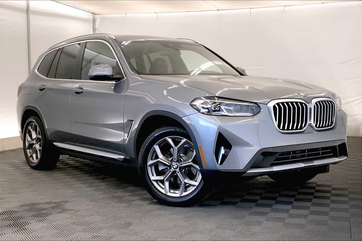 Thumbnail: 2024 BMW X3 - 21