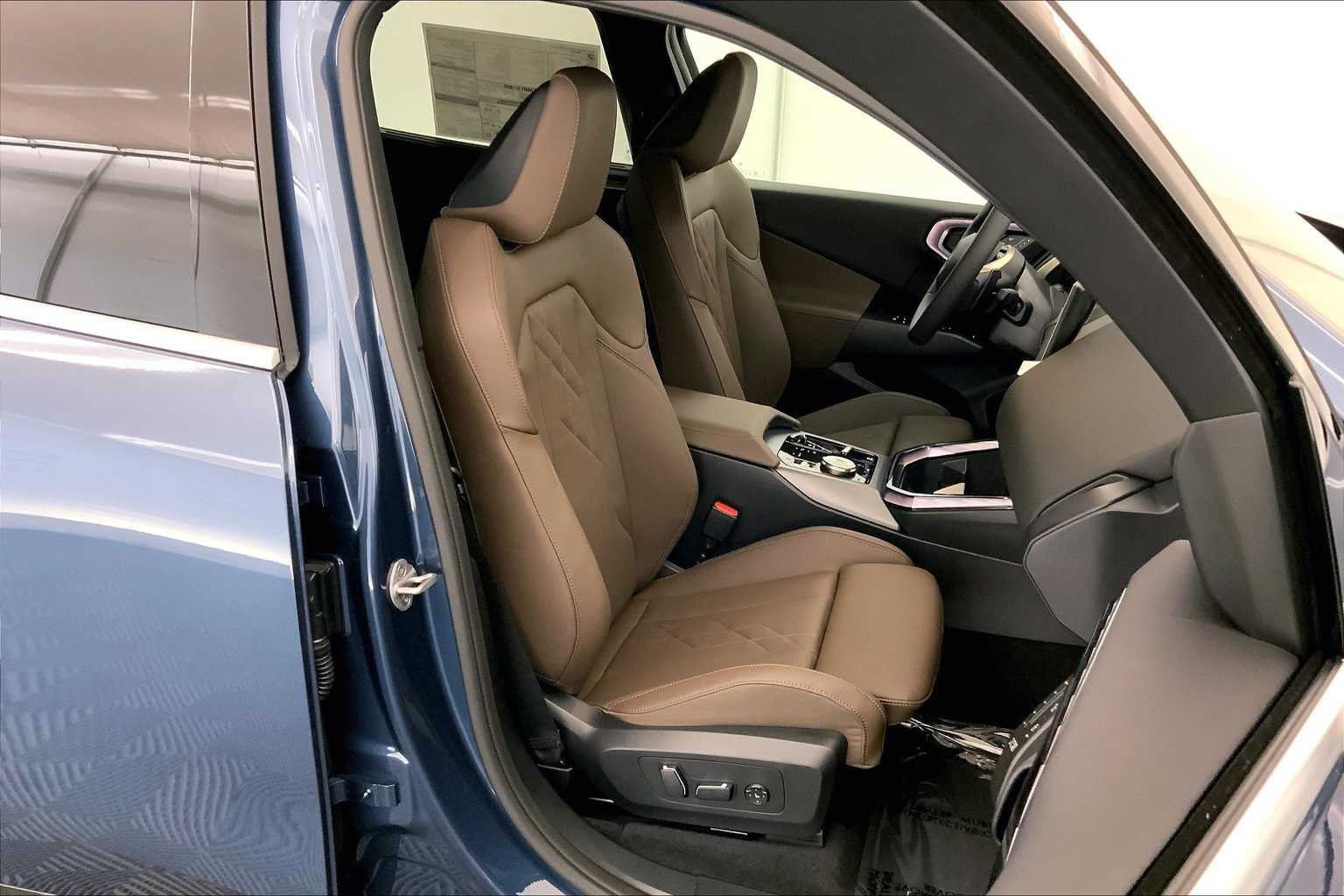 Thumbnail: 2025 BMW X3 - 14