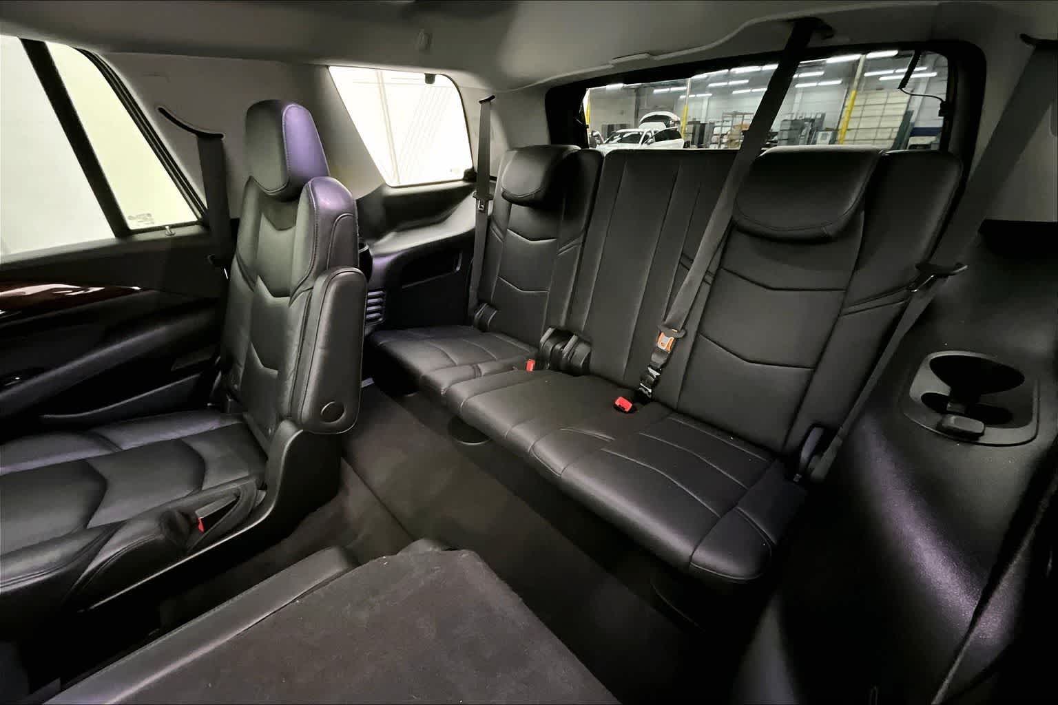 Thumbnail: 2020 Cadillac Escalade - 29