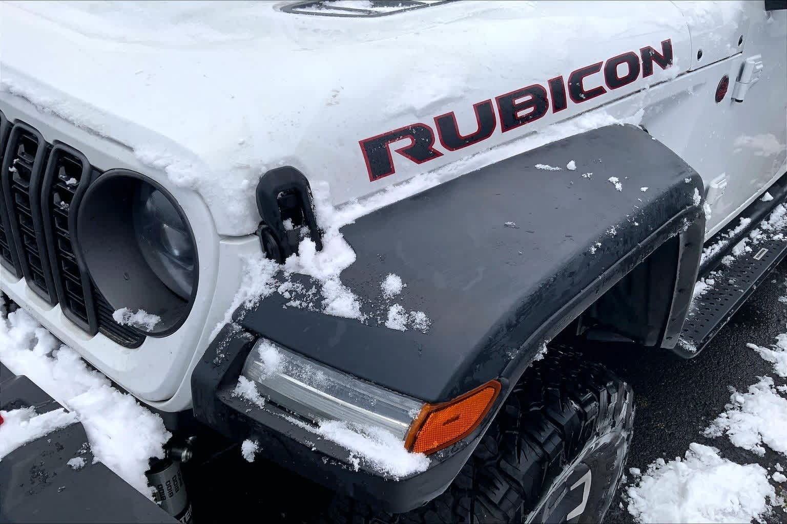 2024 Jeep Wrangler Rubicon photo 2