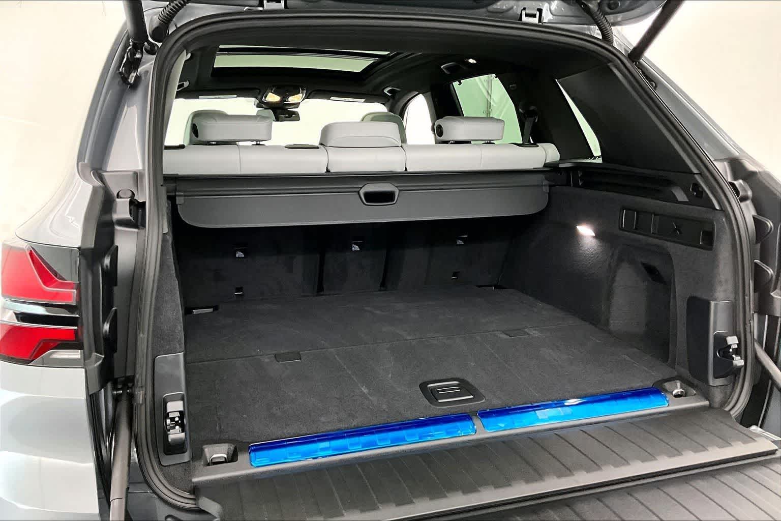 Thumbnail: 2026 BMW X5 - 19