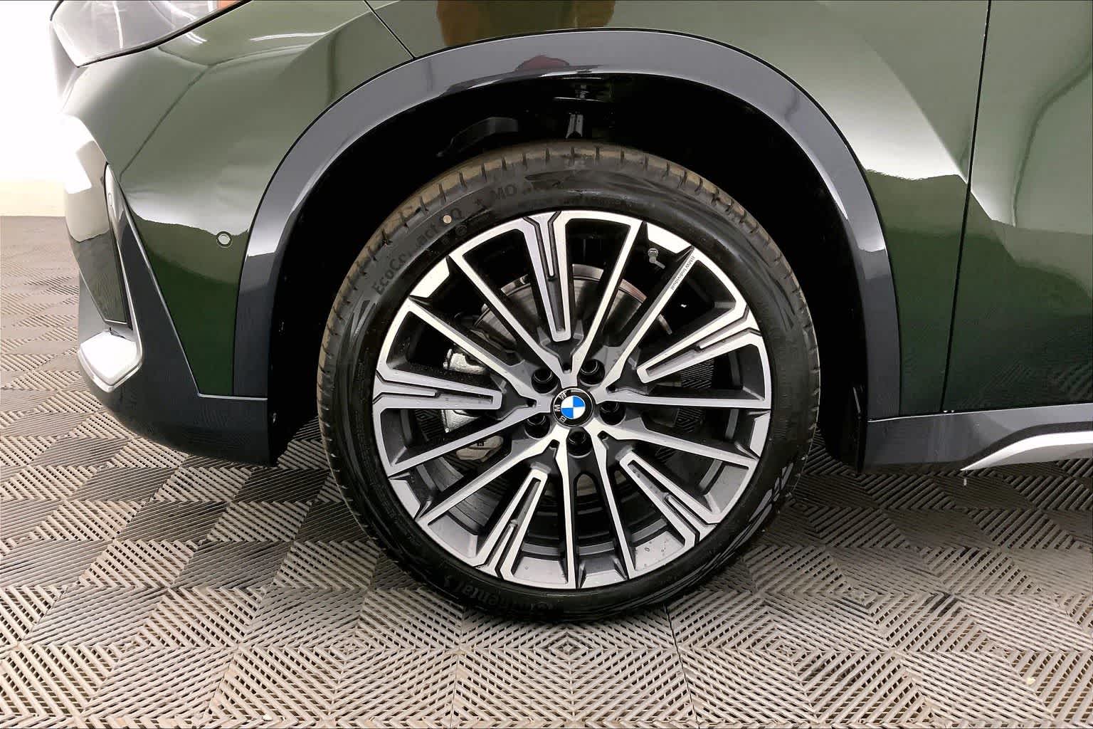 Thumbnail: 2025 BMW X1 - 8