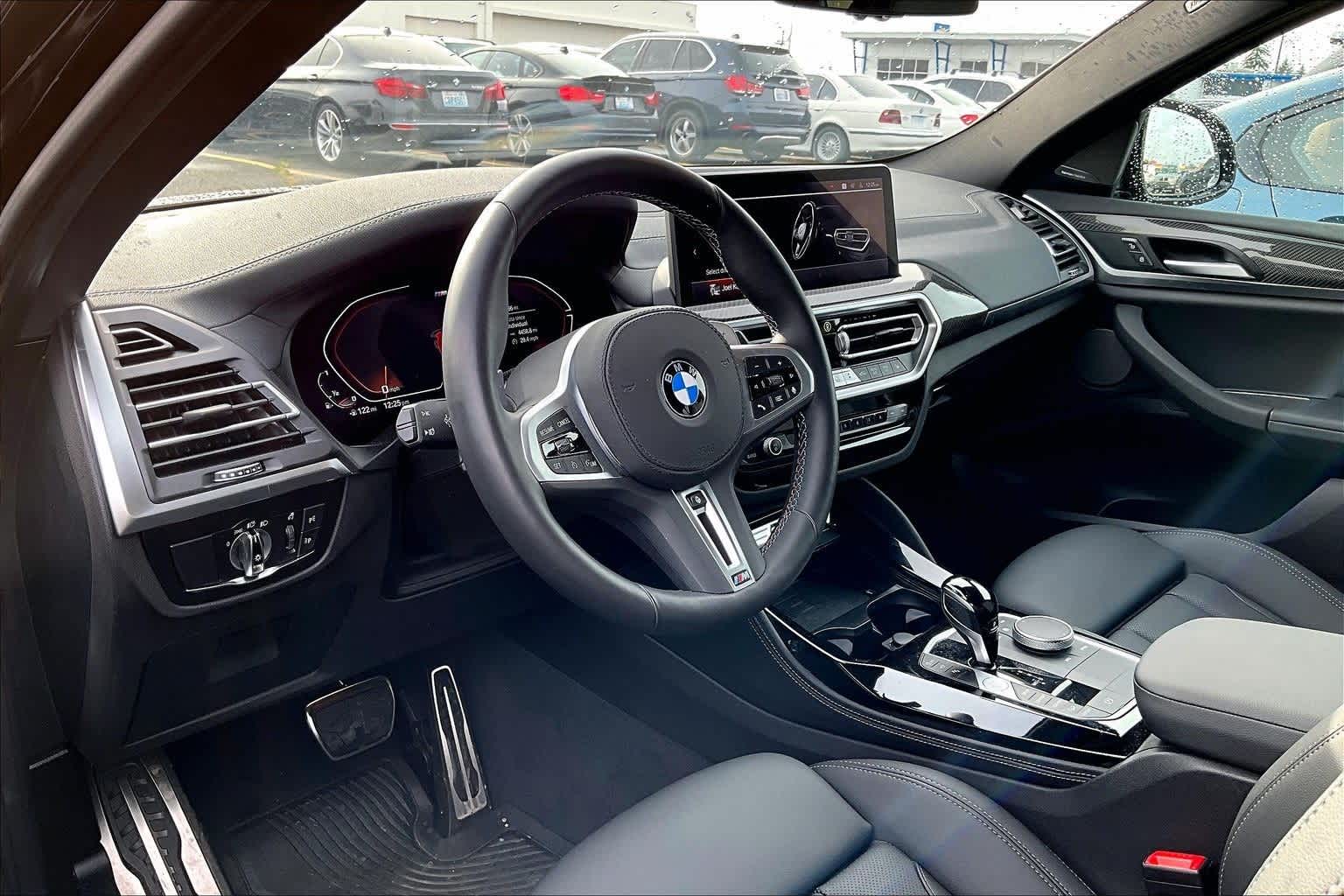 Thumbnail: 2025 BMW X4 - 2