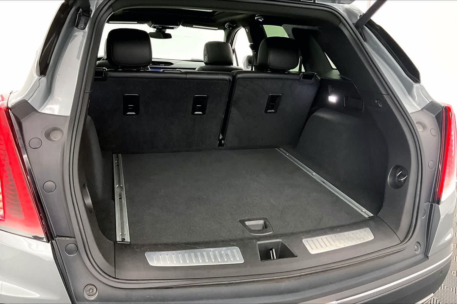 Thumbnail: 2023 Cadillac XT5 - 18