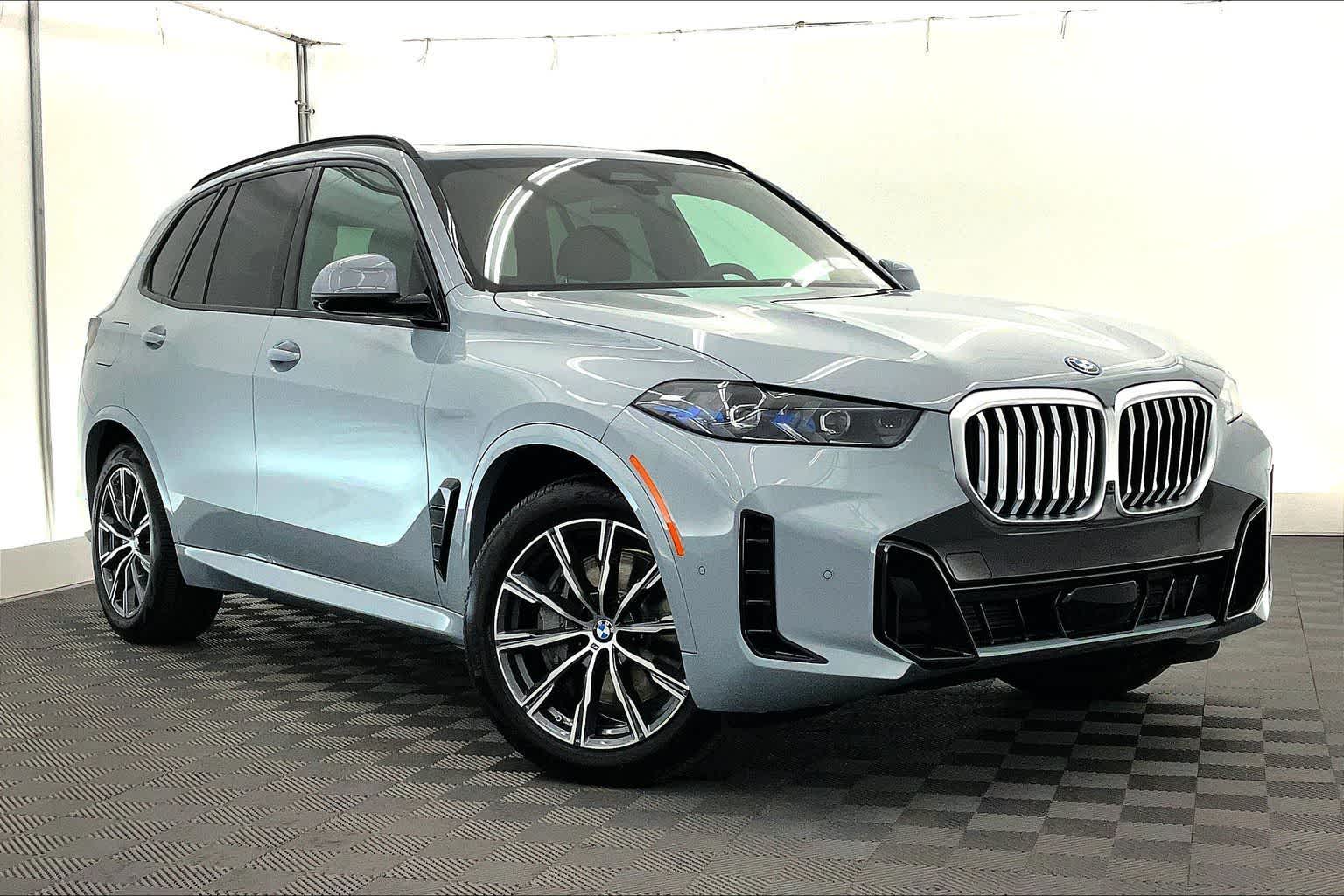 Thumbnail: 2026 BMW X5 - 21