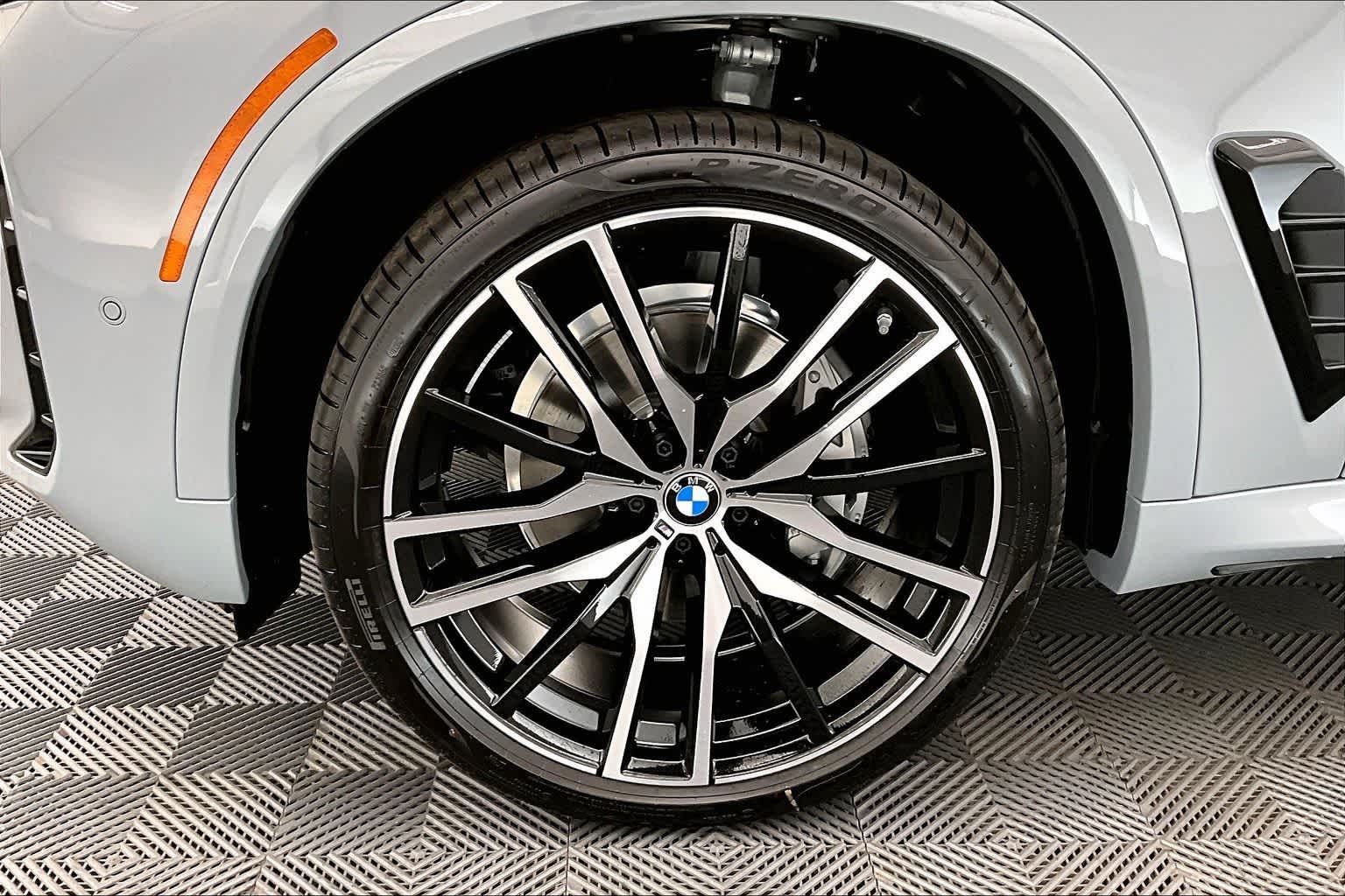Thumbnail: 2026 BMW X5 - 8