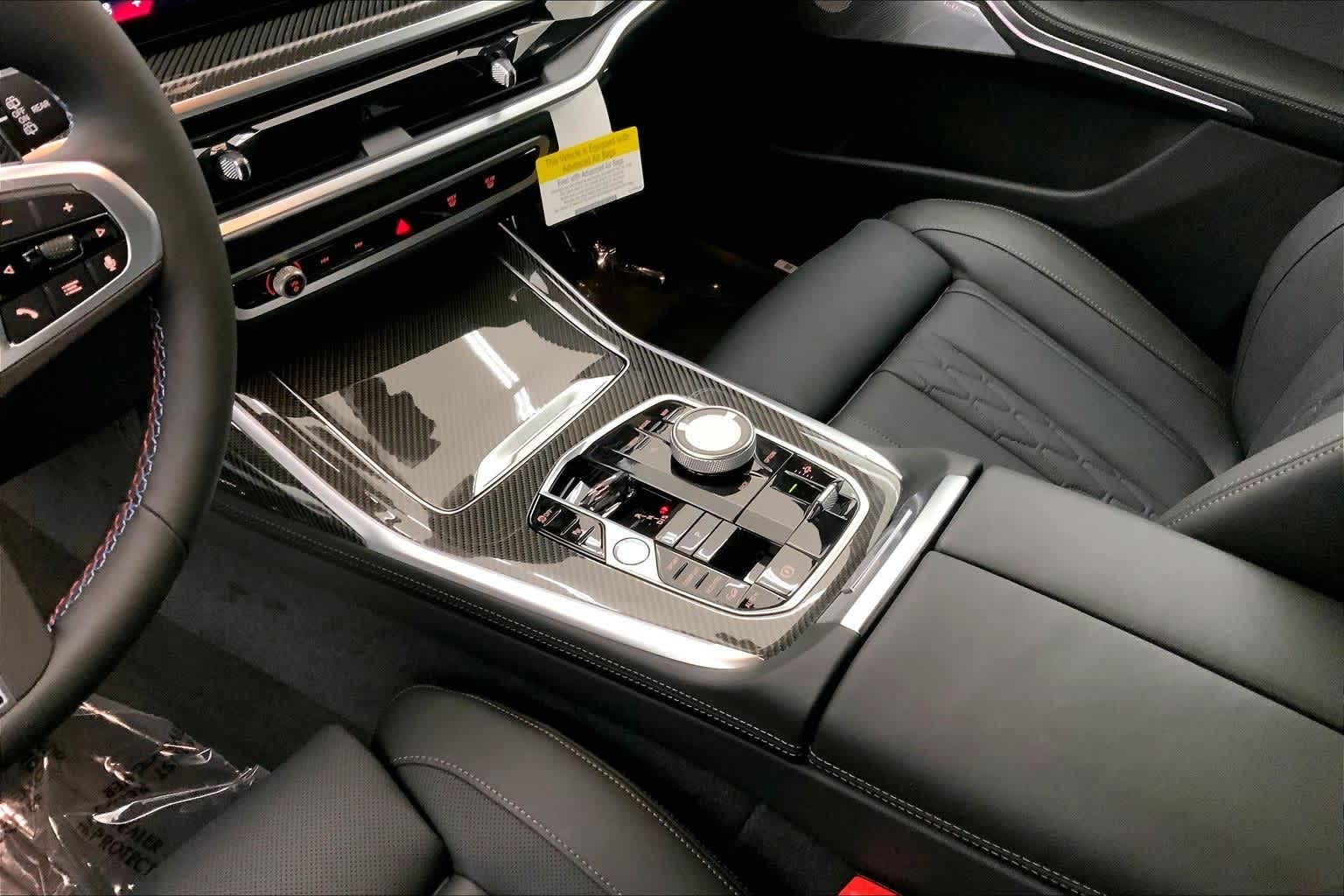 Thumbnail: 2026 BMW X7 - 17