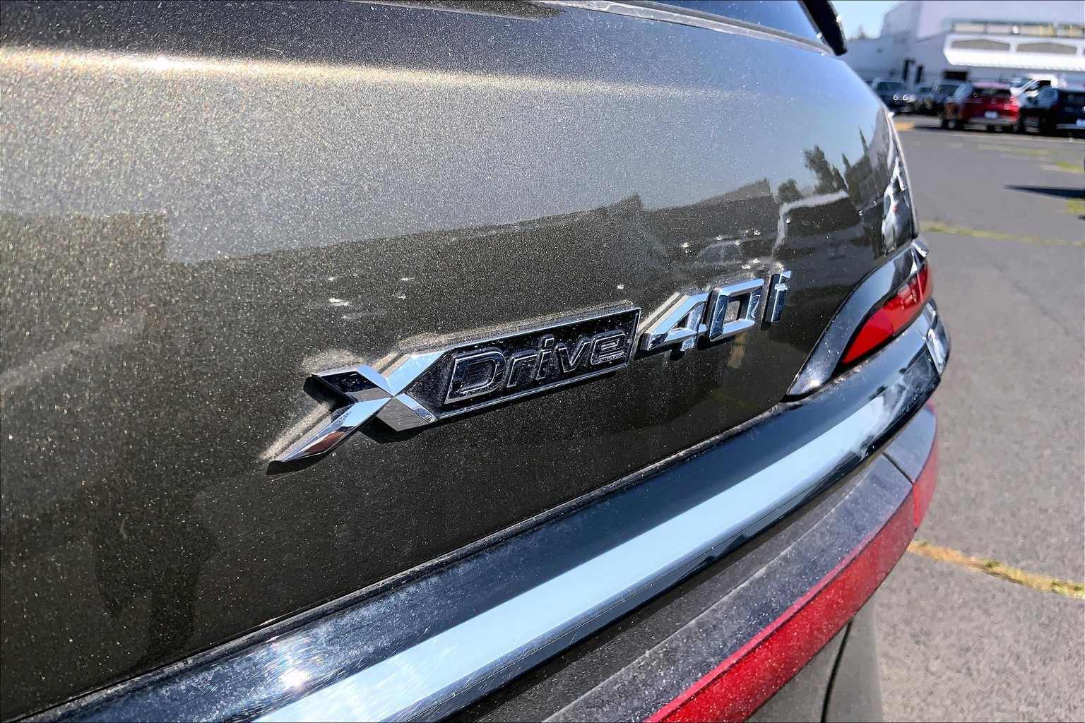 Thumbnail: 2023 BMW X7 - 7
