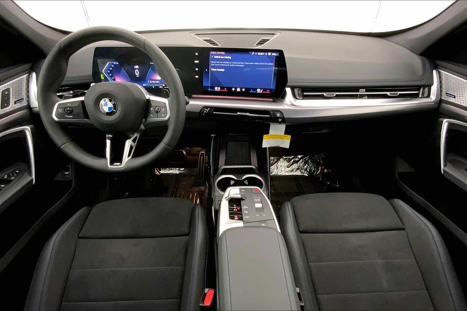 Thumbnail: 2025 BMW X1 - 10