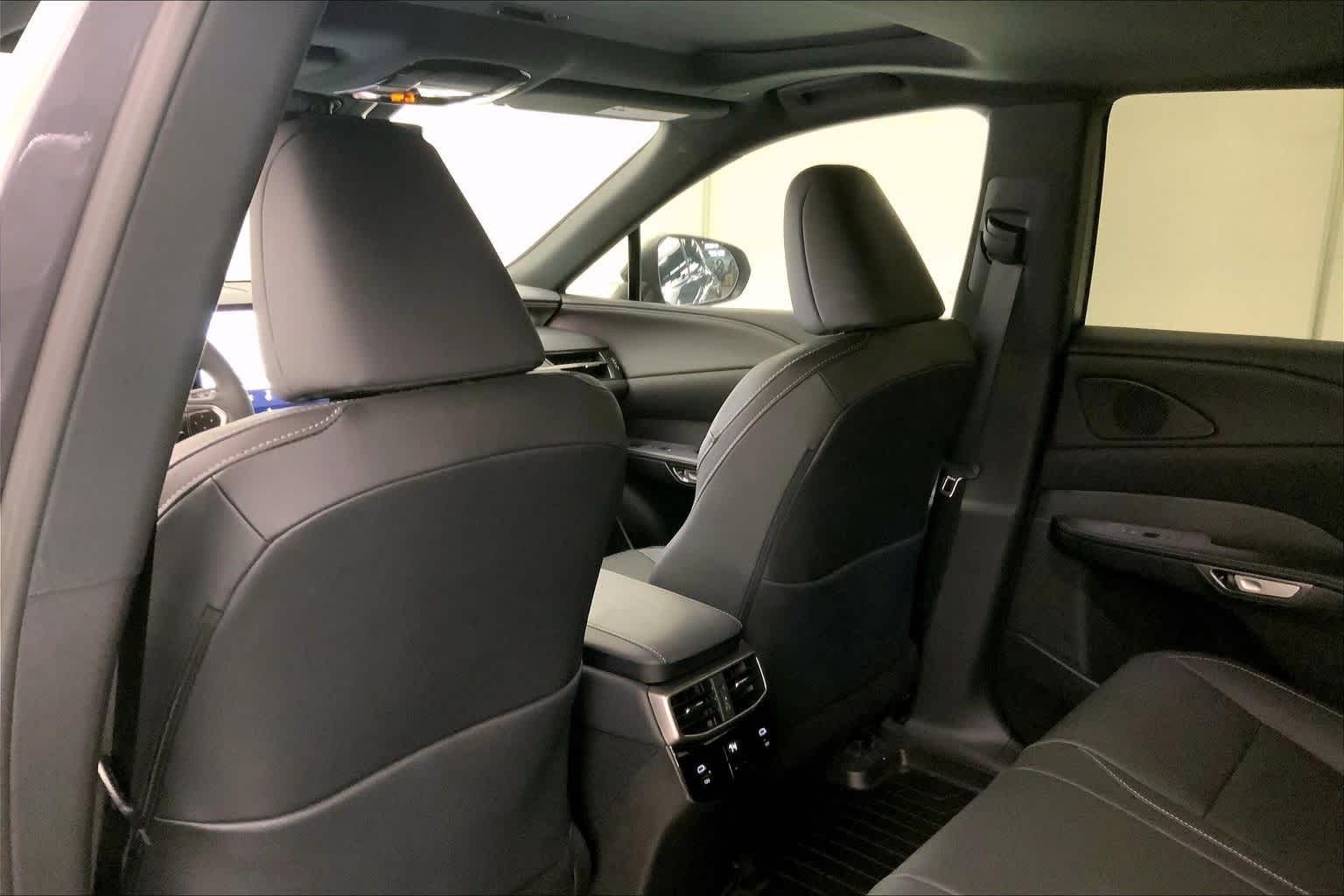 Thumbnail: 2025 Lexus RX - 12