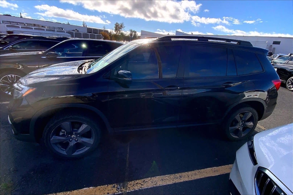 Used 2021 Honda Passport Touring AWD SUV