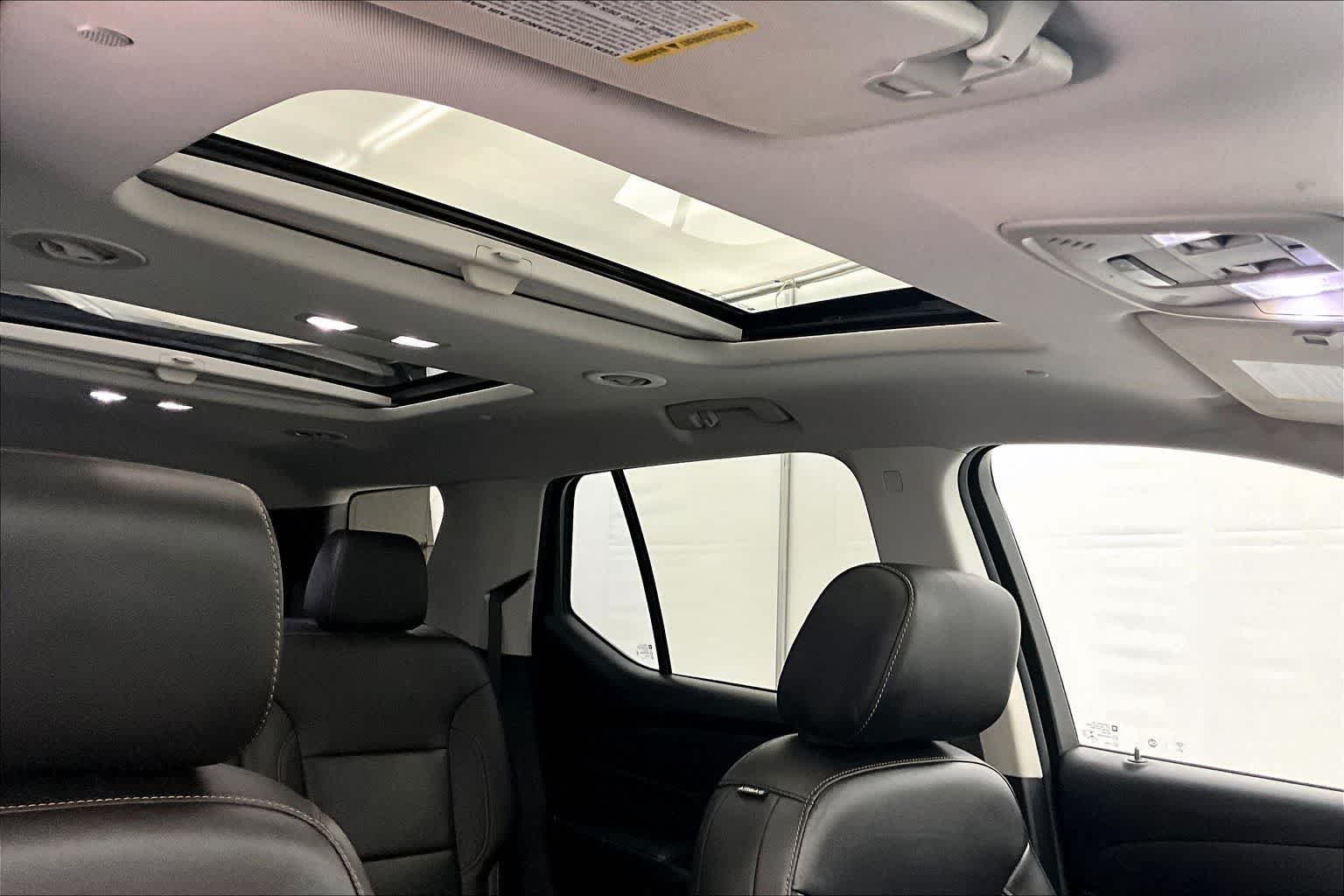 Thumbnail: 2021 Chevrolet Traverse - 30