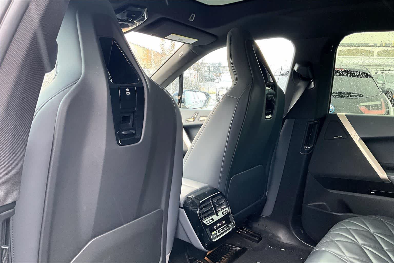 Thumbnail: 2024 BMW iX - 12