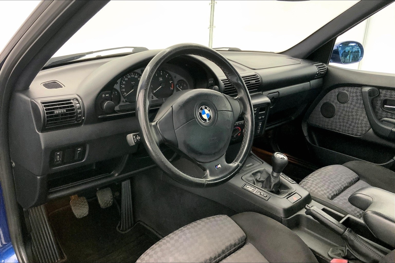 Thumbnail: 1999 BMW 3 Series - 2