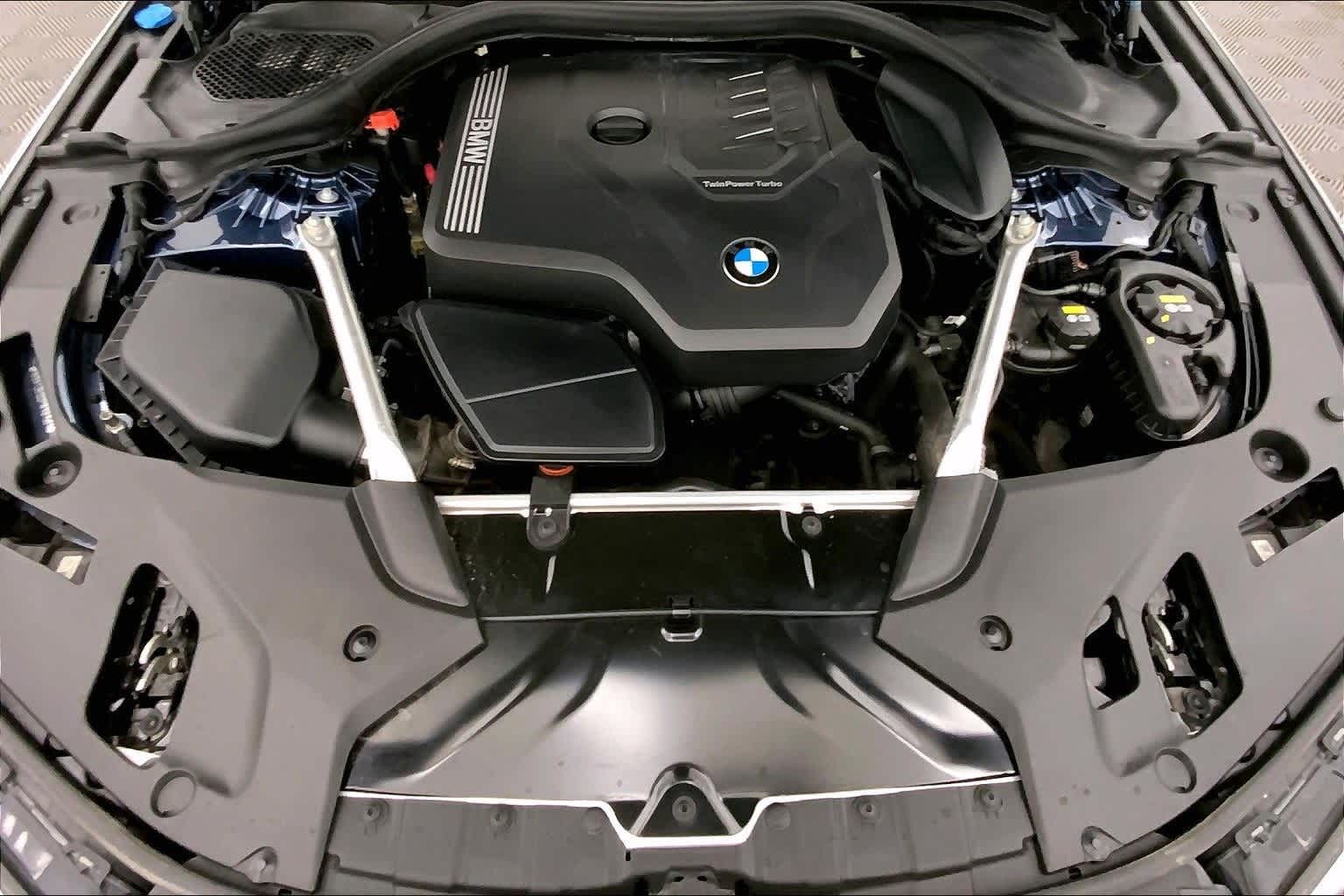 Thumbnail: 2023 BMW 5 Series - 9