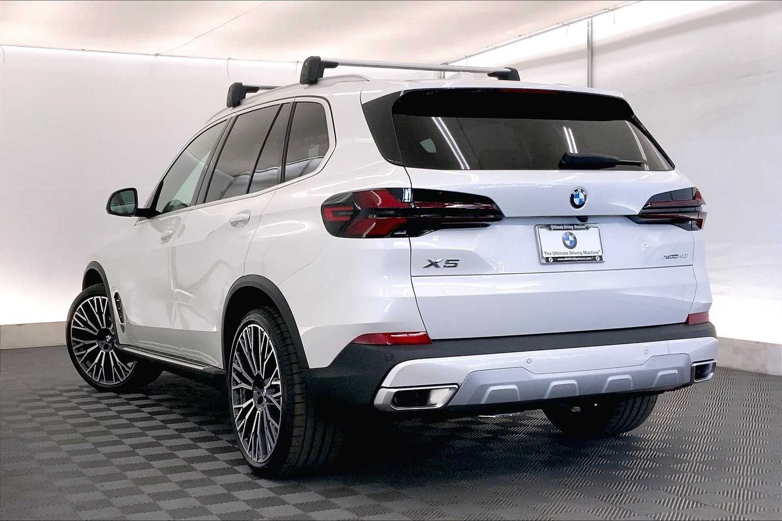 Thumbnail: 2026 BMW X5 - 4