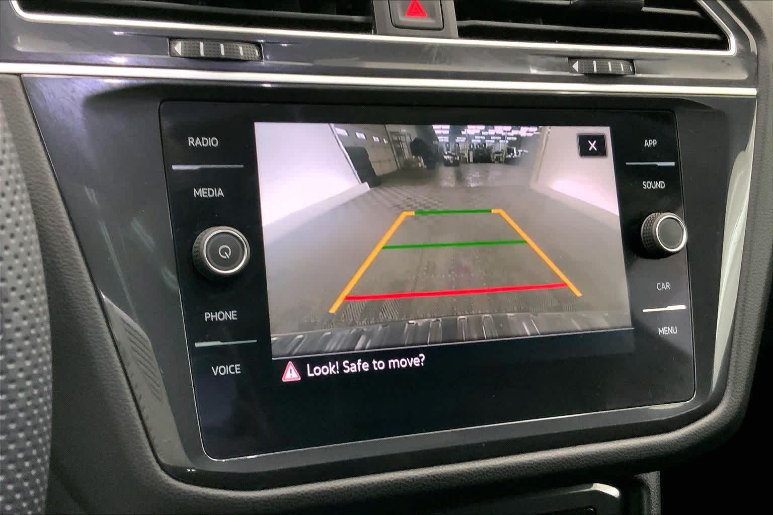 Thumbnail: 2024 Volkswagen Tiguan - 26