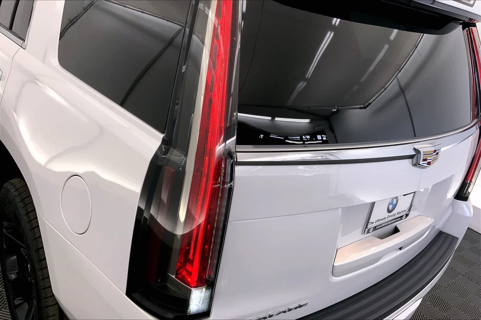 Thumbnail: 2020 Cadillac Escalade - 32