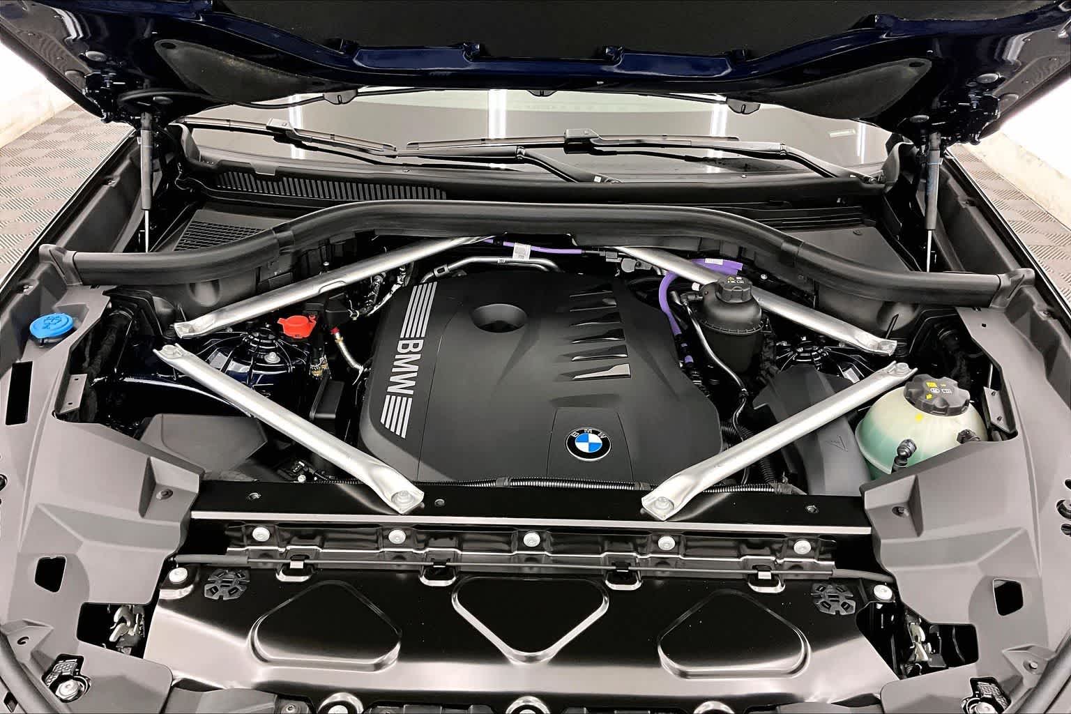 Thumbnail: 2026 BMW X5 - 9