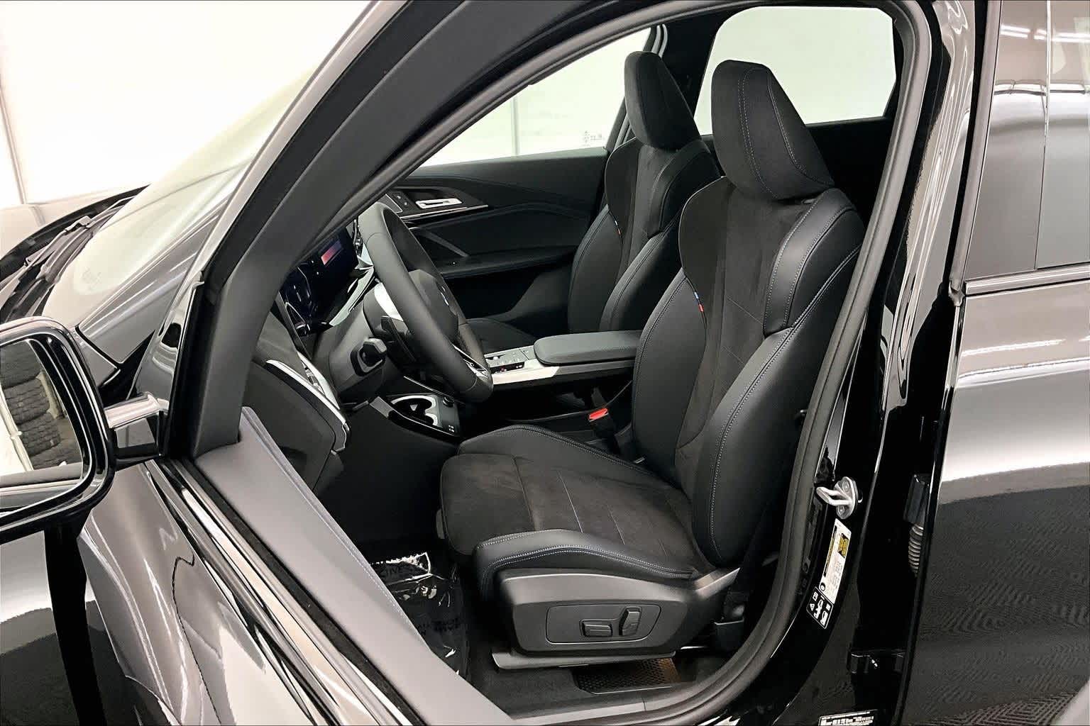 Thumbnail: 2026 BMW X1 - 11