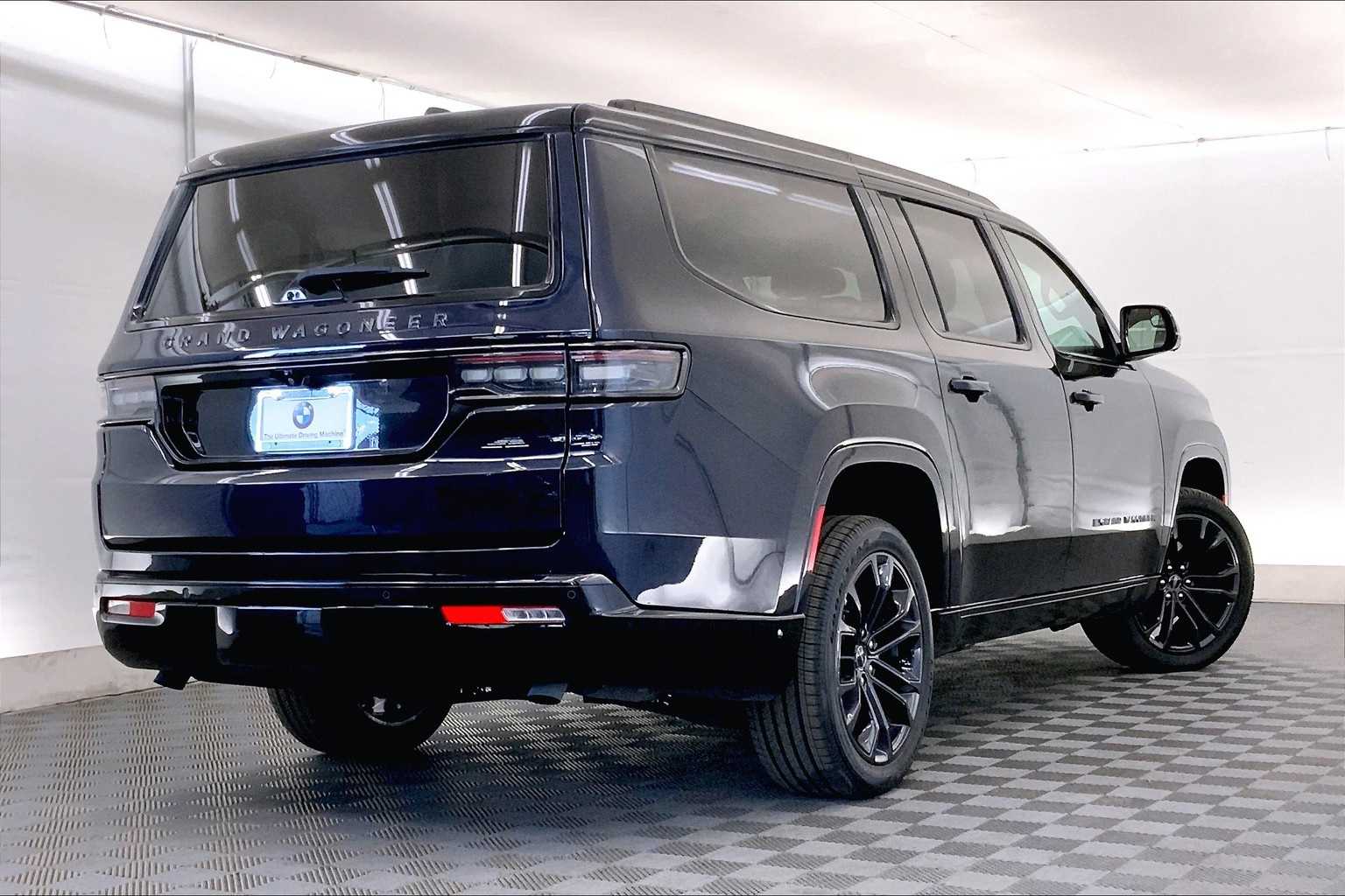 Thumbnail: 2024 Jeep Grand Wagoneer L - 22