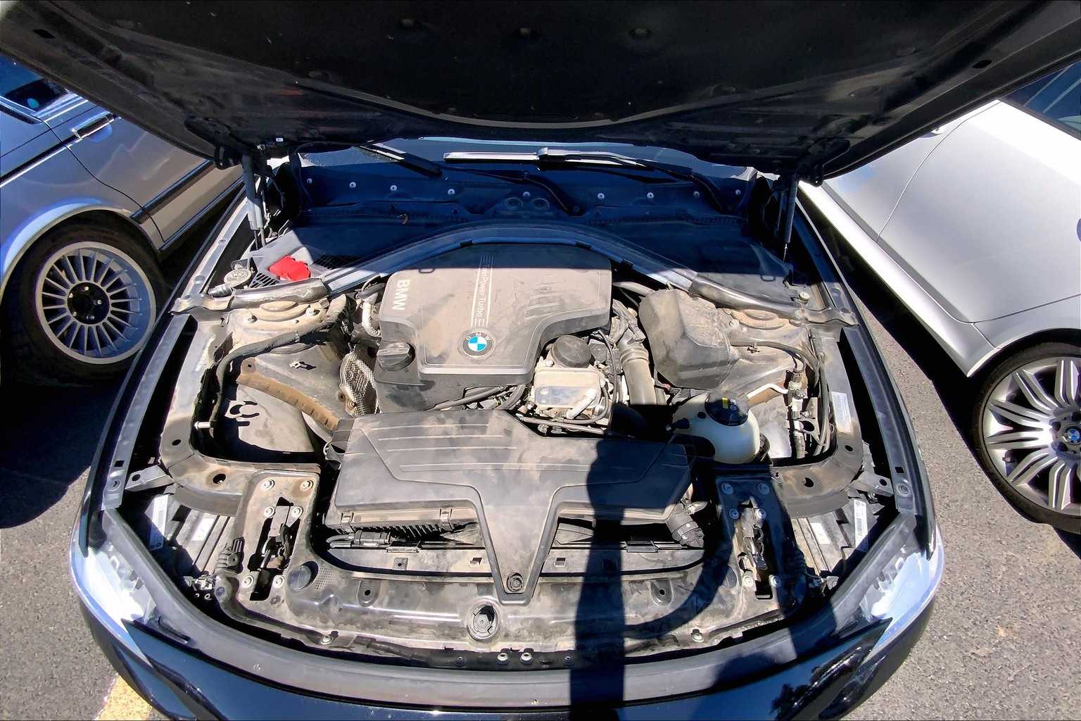 Thumbnail: 2014 BMW 3 Series - 9