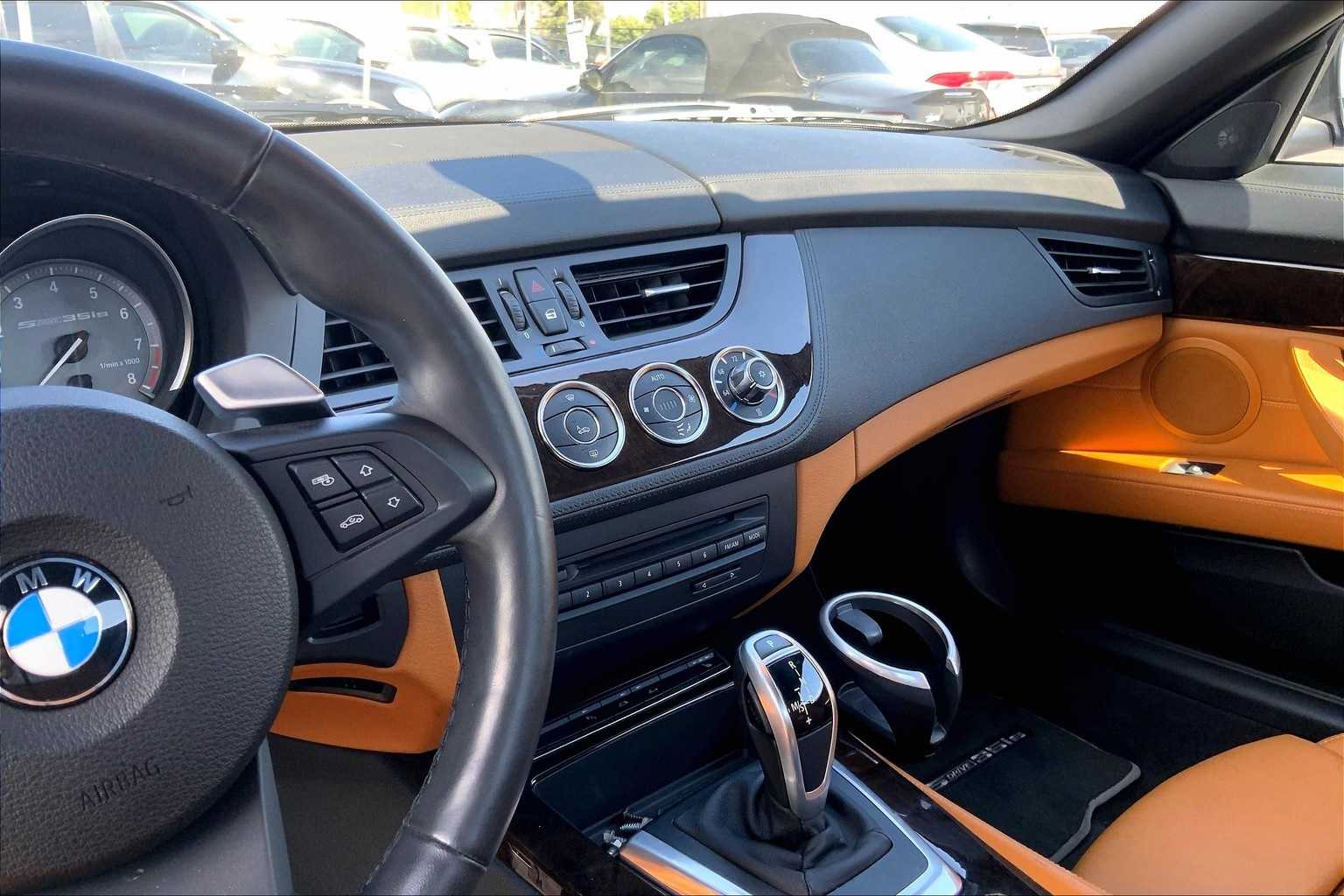 Thumbnail: 2011 BMW Z4 - 15