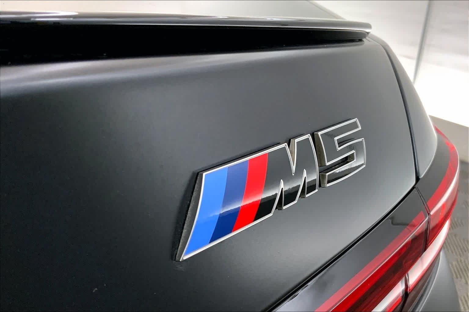 Thumbnail: 2026 BMW M5 - 7