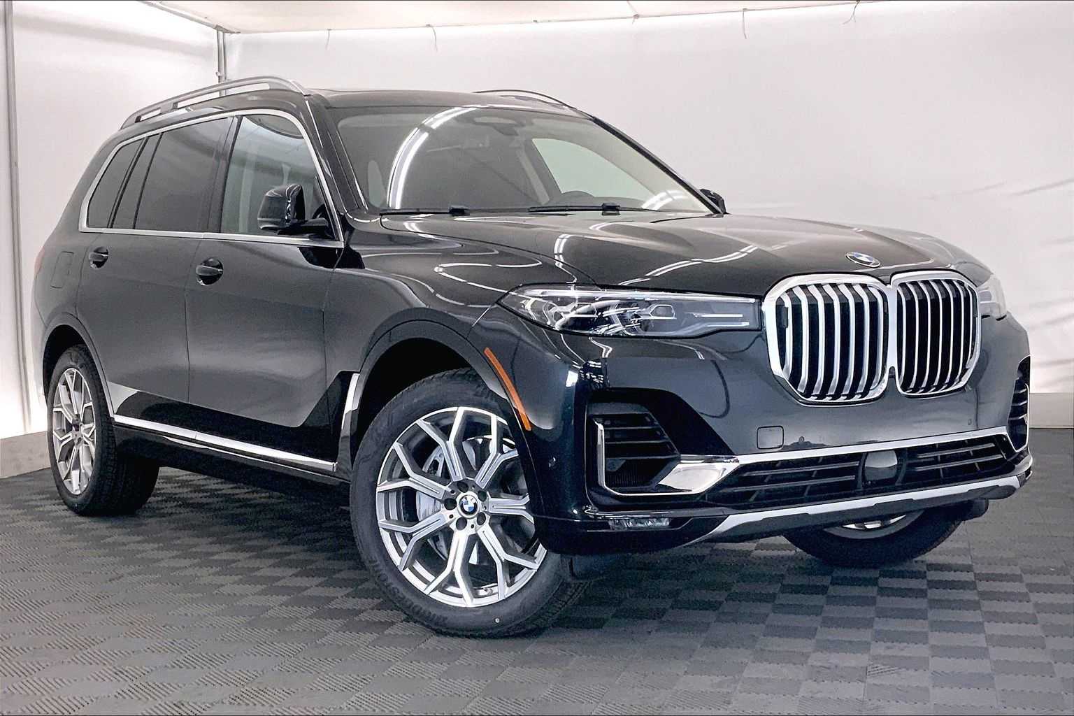 Thumbnail: 2022 BMW X7 - 21