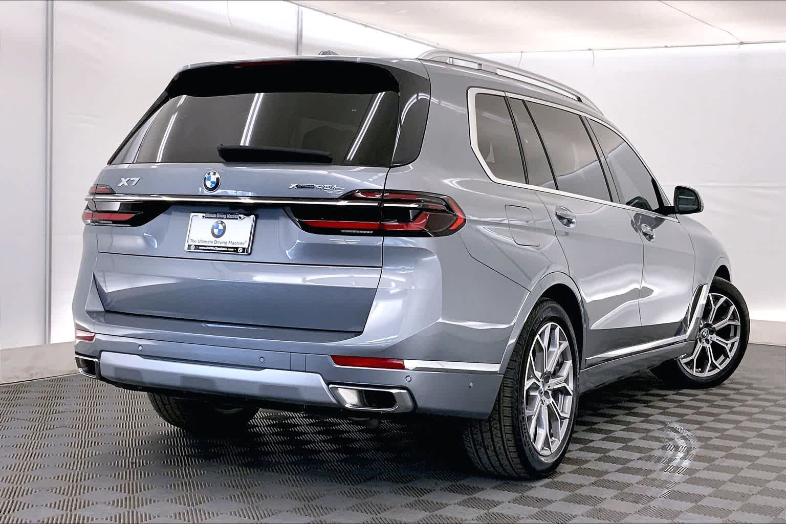 Thumbnail: 2024 BMW X7 - 22